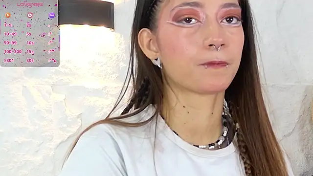 Snapshot of zorravioletta1 chatting on 10.08.25 zorravioletta1 online show from 10.08.25