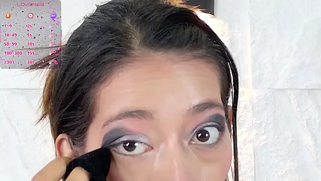 Snapshot of zorravioletta1 chatting on 10.24.25 zorravioletta1 online show from 10.24.25