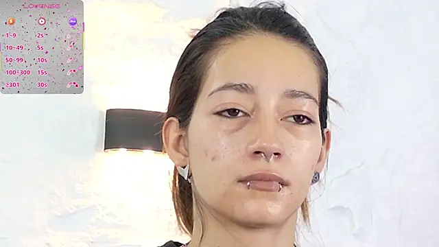 Snapshot of zorravioletta1 chatting on 10.28.25 zorravioletta1 online show from 10.28.25