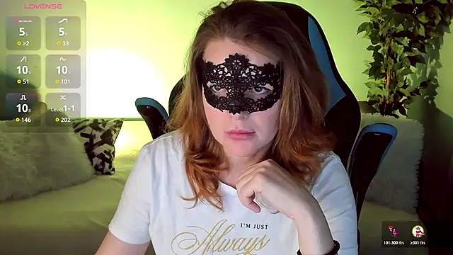 Sexy-Housewife online show from 10.31.25