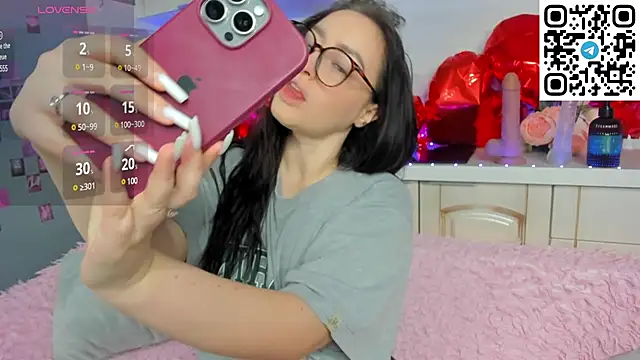 Kruela Eva online show from 02.15.25