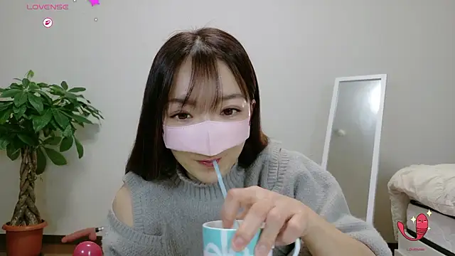 momochan88 online show from 12.14.25