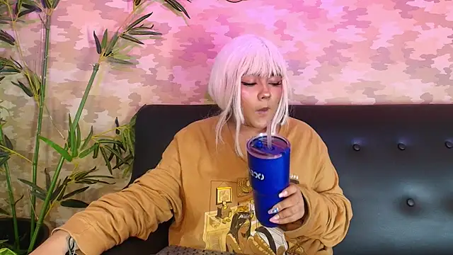 cherry chel online show from 02.07.25