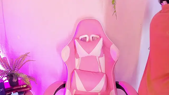 cherry chel online show from 02.18.25