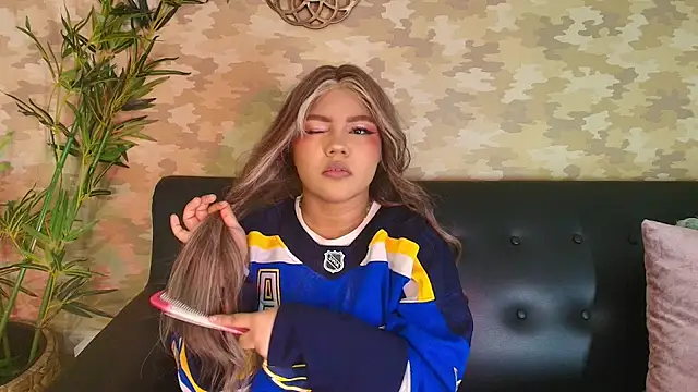 cherry chel online show from 03.04.25