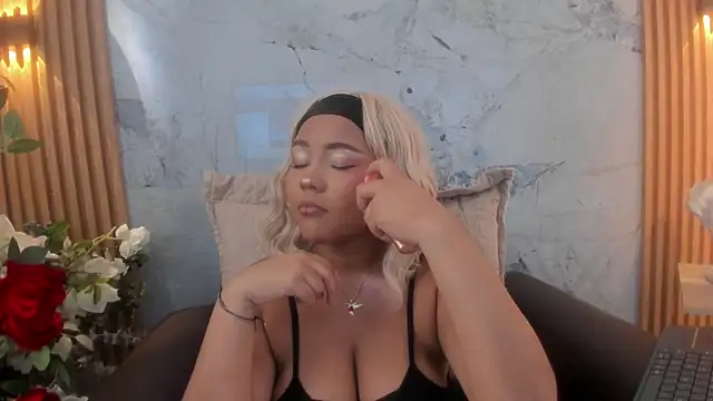 cherry chel online show from 12.17.25