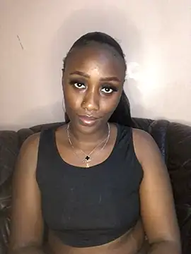 Snapshot of Lola_kims chatting on 01.21.25 Lola kims online show from 01.21.25