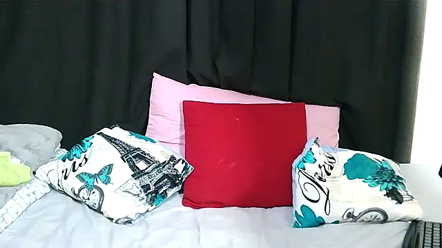 Snapshot of DIRTYTALKINQUEEN chatting on 01.28.25 DIRTYTALKINQUEEN online show from 01.28.25