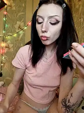 Snapshot of _Alice_0-0 chatting on 02.15.25  Alice 0-0 online show from 02.15.25