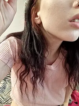 Snapshot of _Alice_0-0 chatting on 10.07.25  Alice 0-0 online show from 10.07.25