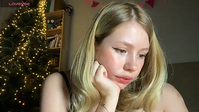 HoneyAudrey online show from 12.19.24