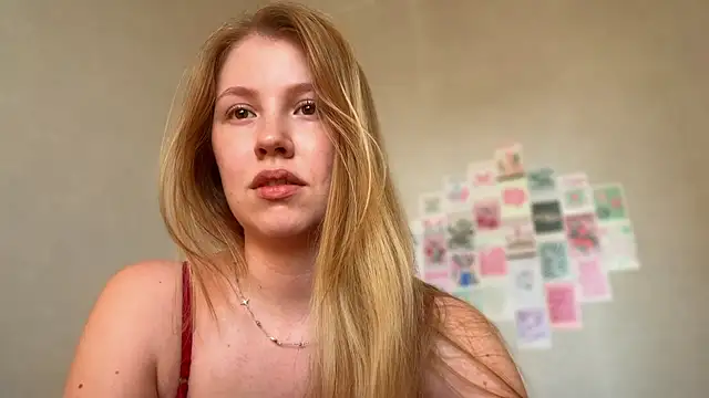 Snapshot of HoneyAudrey chatting on 07.08.26 HoneyAudrey online show from 07.08.26
