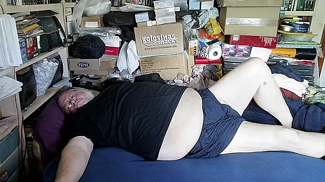 hadeszeuss2 online show from 04.18.26