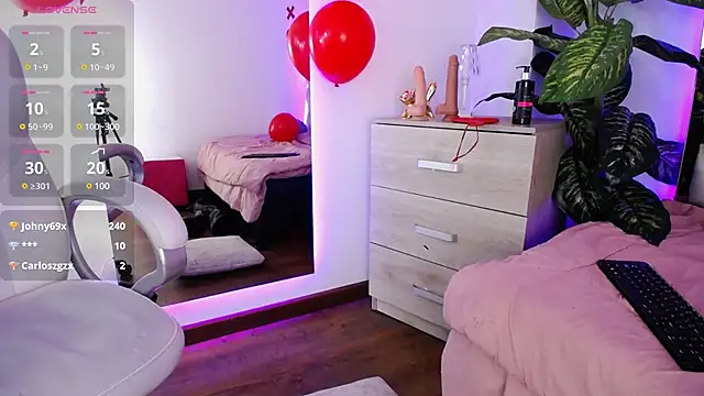 Camille jhonson online show from 02.08.25