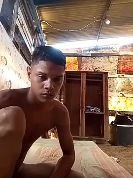 daniel traviexxxo online show from 10.31.25