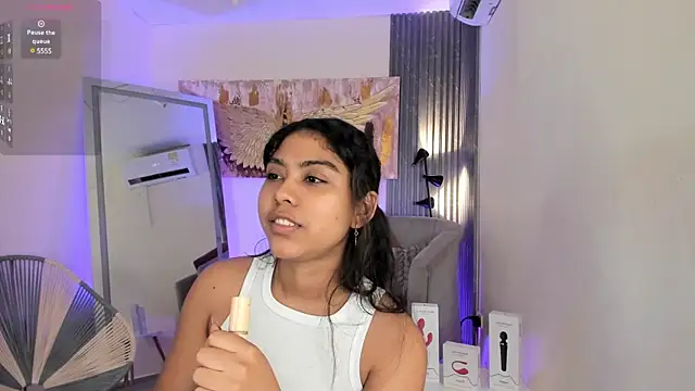 emma alice  online show from 01.13.25