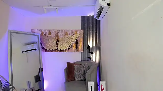 emma alice  online show from 01.15.25