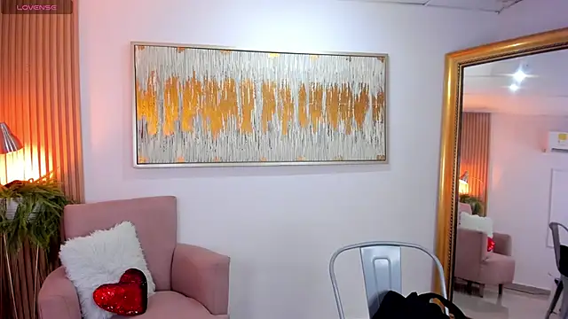 emma alice  online show from 02.26.25