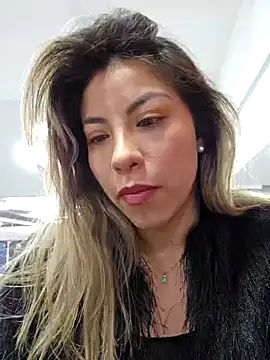 Karen San Miguel online show from 01.24.25