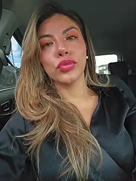 Karen San Miguel online show from 12.03.25