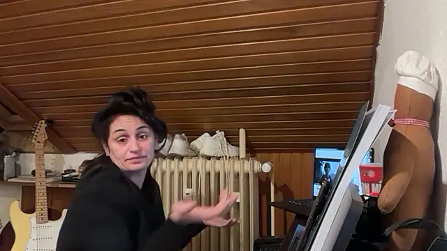 JeSuisUnTapin online show from 12.22.25