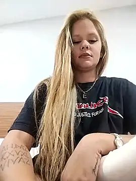 Snapshot of perolaar chatting on 09.21.25 perolaar online show from 09.21.25