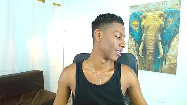 maiki18  online show from 11.25.25