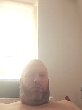 Snapshot of ShyBoy1982 chatting on 09.23.25 ShyBoy1982 online show from 09.23.25