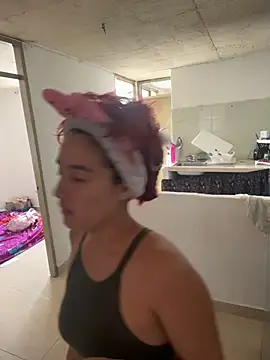 Ari Baker online show from 10.24.25