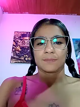 Snapshot of Leslly_ chatting on 03.14.26 Leslly online show from 03.14.26