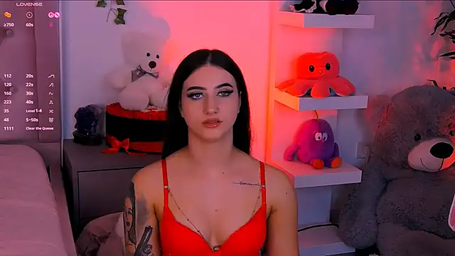 LaylaBrown online show from 10.12.25