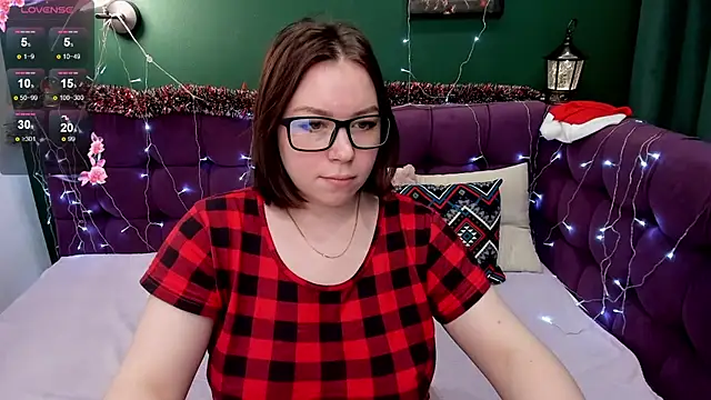 Emily Amorre online show from 12.30.24