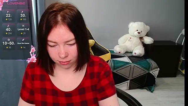 Emily Amorre online show from 09.09.25