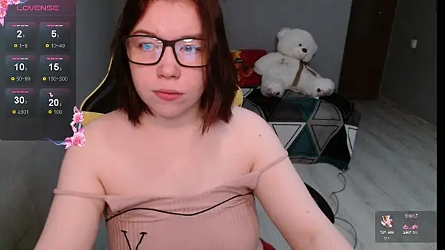 Emily Amorre online show from 09.23.25