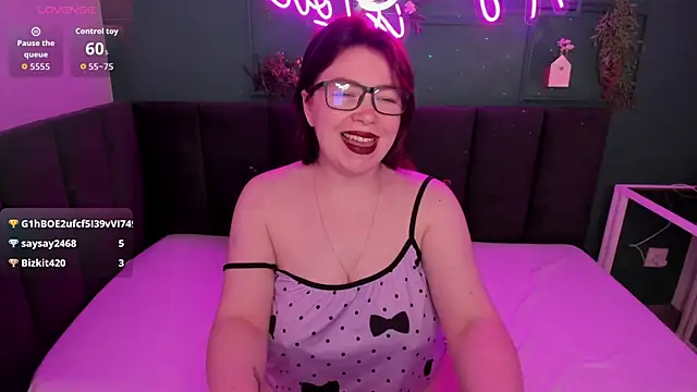 Emily Amorre online show from 07.14.26