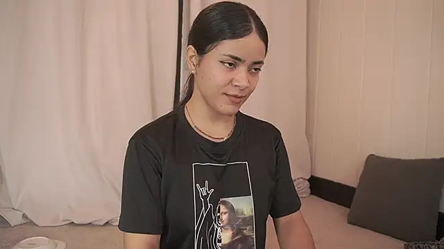 Feetgirl01 online show from 10.17.25