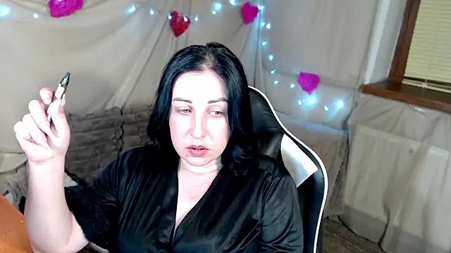 Snapshot of JillStevens chatting on 06.06.26 JillStevens online show from 06.06.26