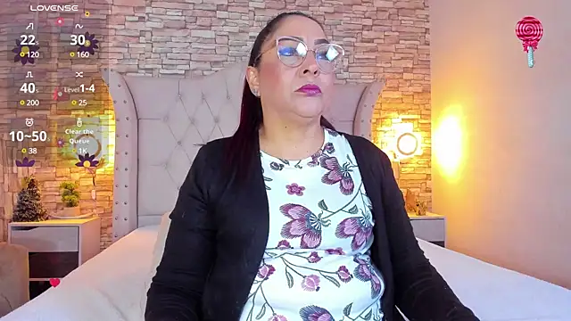 Gina Myers online show from 02.05.25