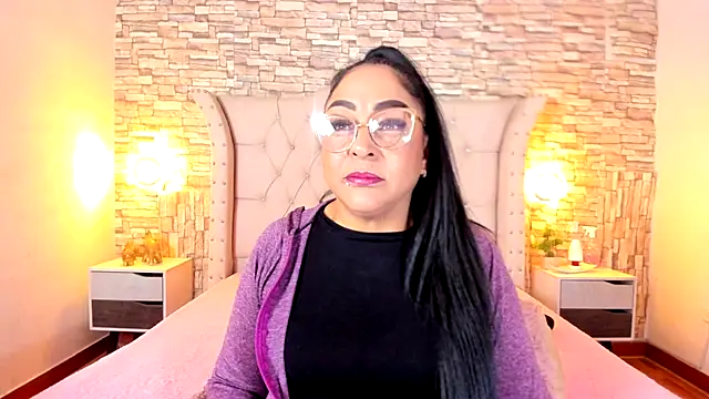 Gina Myers online show from 09.26.25