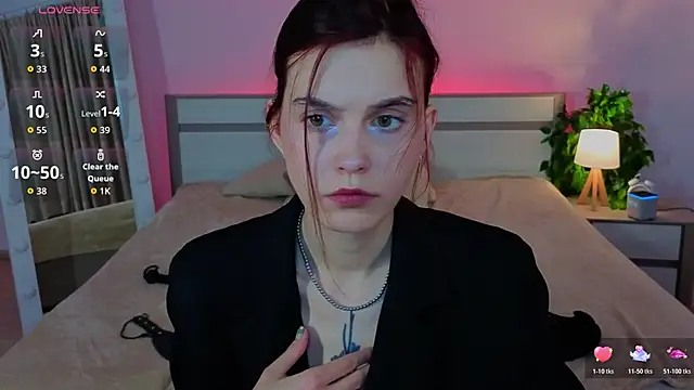 SusieMorris online show from 11.10.25