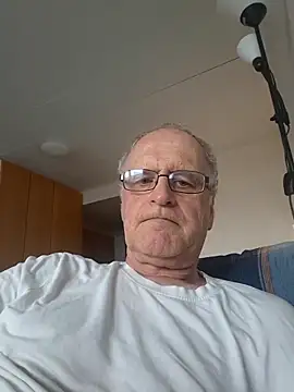 Milkasahne64 online show from 10.10.25