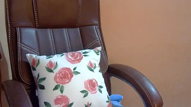 Hotty Bitch online show from 02.14.26