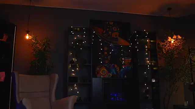 Evelyn Evyyy online show from 12.19.25