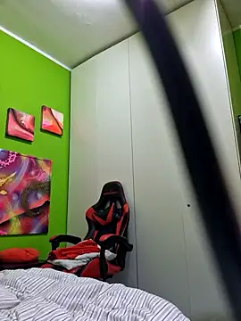 Snapshot of MASTERMONEY chatting on 12.13.24 MASTERMONEY online show from 12.13.24