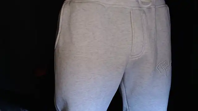 Snapshot of MASTERMONEY chatting on 10.13.25 MASTERMONEY online show from 10.13.25