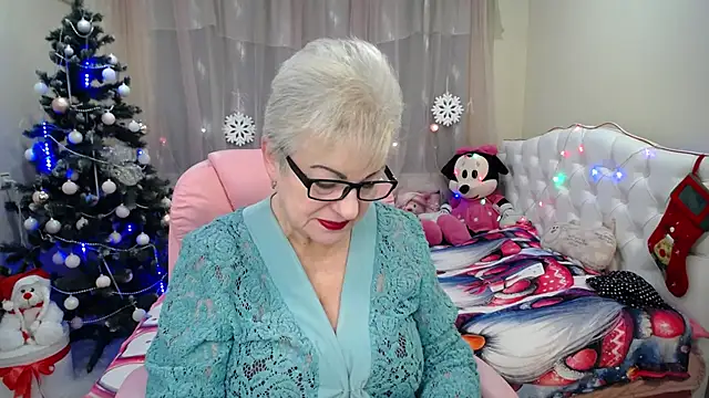 KayleSmoll online show from 12.26.24