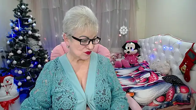 KayleSmoll online show from 12.27.24