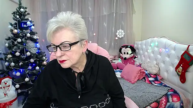KayleSmoll online show from 12.29.24