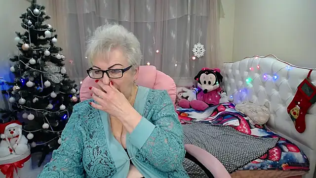 KayleSmoll online show from 12.31.24