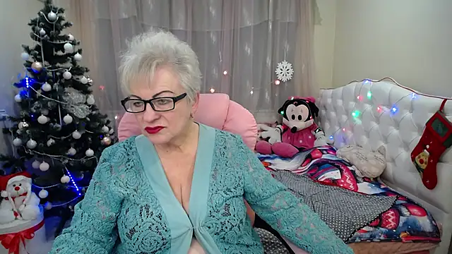 KayleSmoll online show from 12.31.24